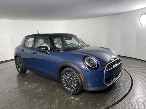 Used 2025 MINI Cooper S image 2