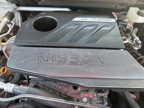 Certified 2024 Nissan Rogue Platinum w/ Platinum Premium Package image 17