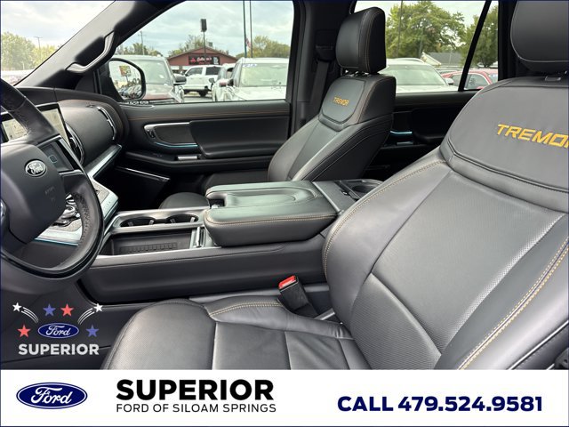 Used 2025 Ford Expedition Tremor AWD/4WD image 6