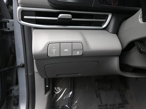 Used 2022 Hyundai Elantra SEL w/ Cargo Package image 15