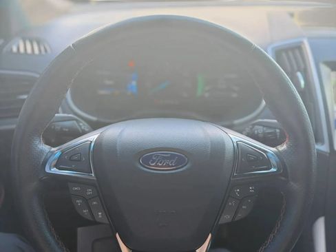 Used 2020 Ford Edge ST-Line w/ Cold Weather Package AWD/4WD image 13