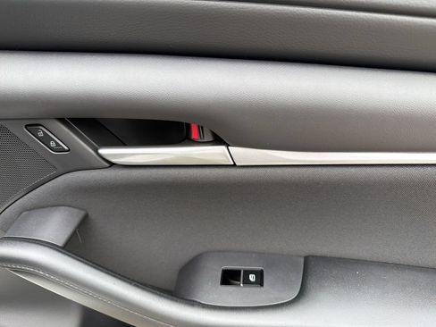 New 2026 MAZDA MAZDA3 s FWD image 8