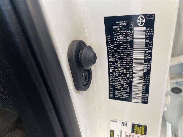 Certified 2021 Toyota Corolla SE w/ Carpet Mat Package (TMS) FWD image 32