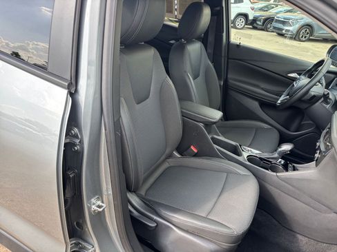 Used 2025 Buick Encore GX Preferred image 35