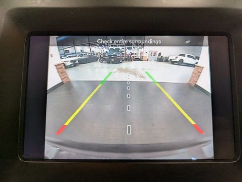 Used 2019 Jeep Cherokee Latitude Plus AWD/4WD image 14