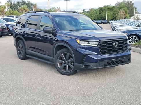 Used 2023 Honda Pilot Sport image 34