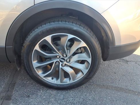 Used 2022 Lincoln Nautilus Reserve image 9