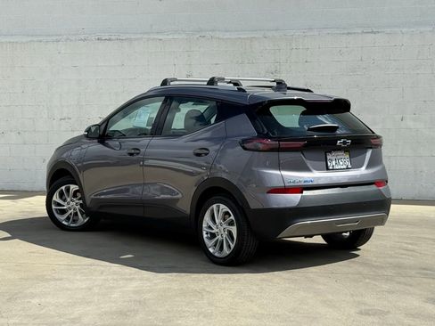Used 2023 Chevrolet Bolt EUV LT w/ Driver Confidence Package image 4