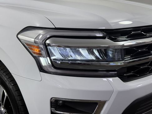 Certified 2023 Ford Expedition Max Limited AWD/4WD image 8