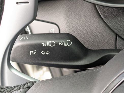 Used 2025 Alfa Romeo Giulia AWD image 25