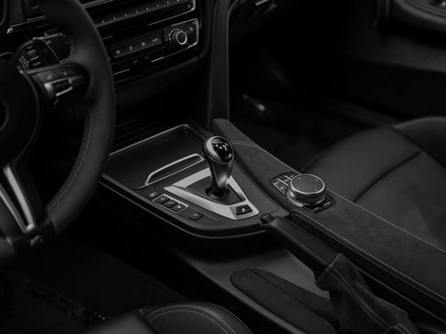 Used 2020 BMW M4 CS w/ Executive Package RWD image 60