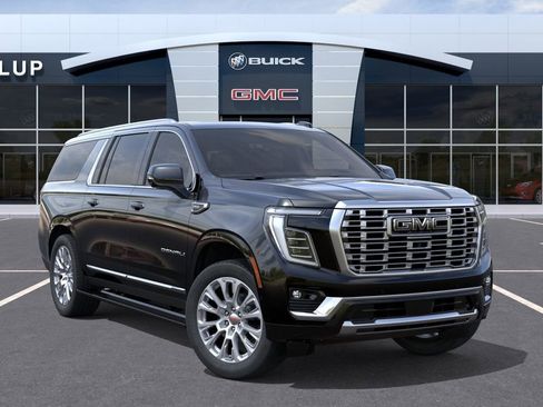 New 2026 GMC Yukon XL Denali image 7