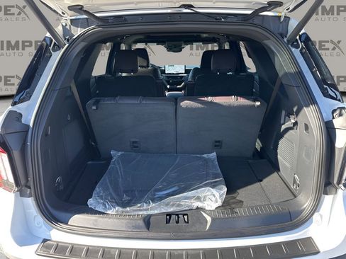 Used 2025 Ford Explorer Platinum image 31