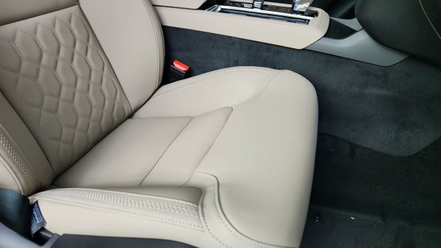 New 2026 Volvo XC90 T8 Plus w/ Protection Package Premier AWD/4WD image 38