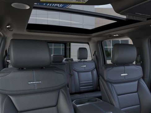 New 2026 Ford F450 Platinum w/ FX4 Off-Road Package image 22