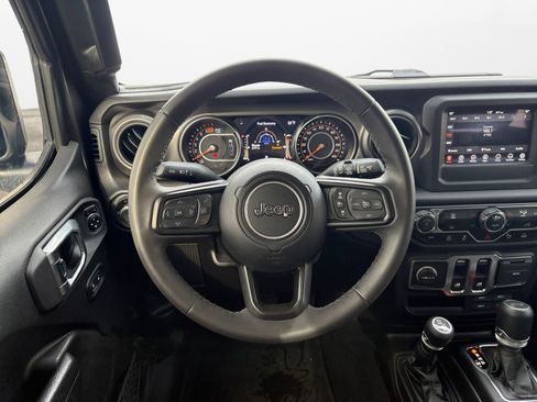 Used 2023 Jeep Wrangler Sport AWD/4WD image 12