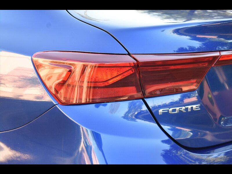 Used 2021 Kia Forte LXS FWD image 46