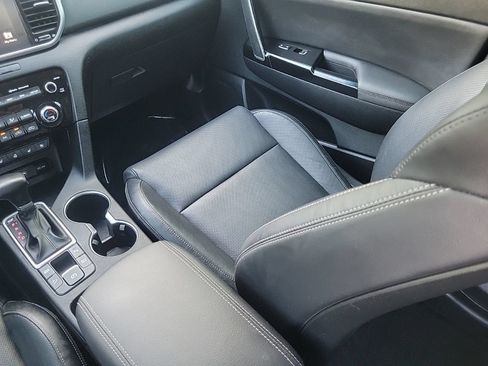 Used 2020 Kia Sportage EX w/ EX Technology Package FWD image 16