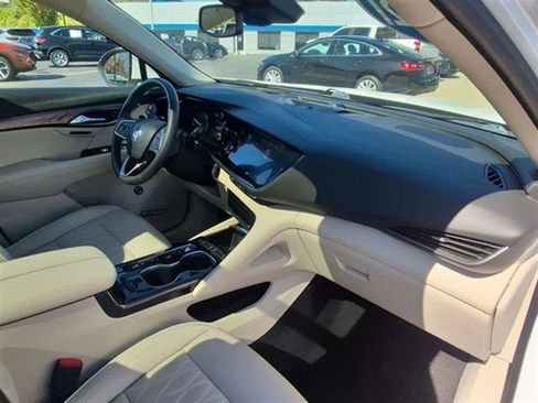 Certified 2021 Buick Envision Avenir image 44