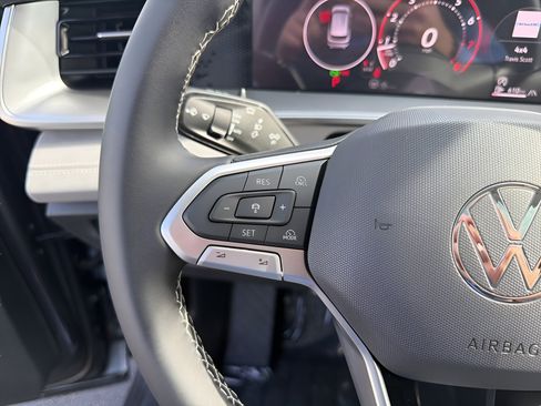New 2026 Volkswagen Tiguan SE AWD/4WD image 13