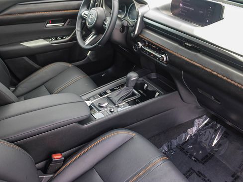 Used 2025 MAZDA CX-50 2.5 Hybrid w/ Premium Plus Pkg AWD/4WD image 17