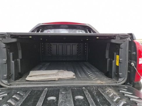 Used 2013 Chevrolet Avalanche LTZ image 11