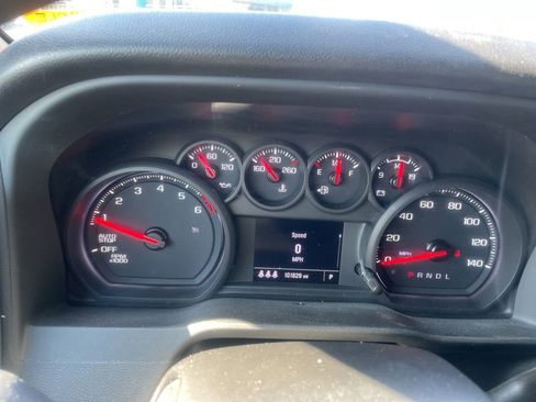 Used 2024 Chevrolet Silverado 1500 Custom w/ Turbomax Blackout Package AWD/4WD image 6