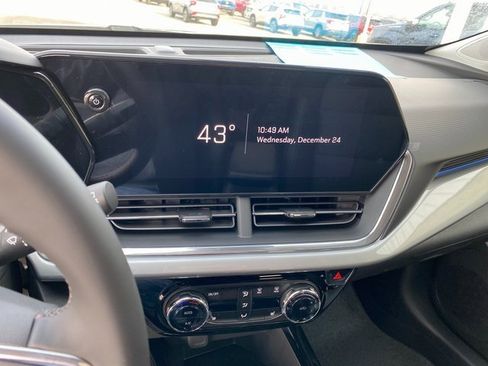 New 2026 Chevrolet Trax LT w/ Driver Confidence Package image 19