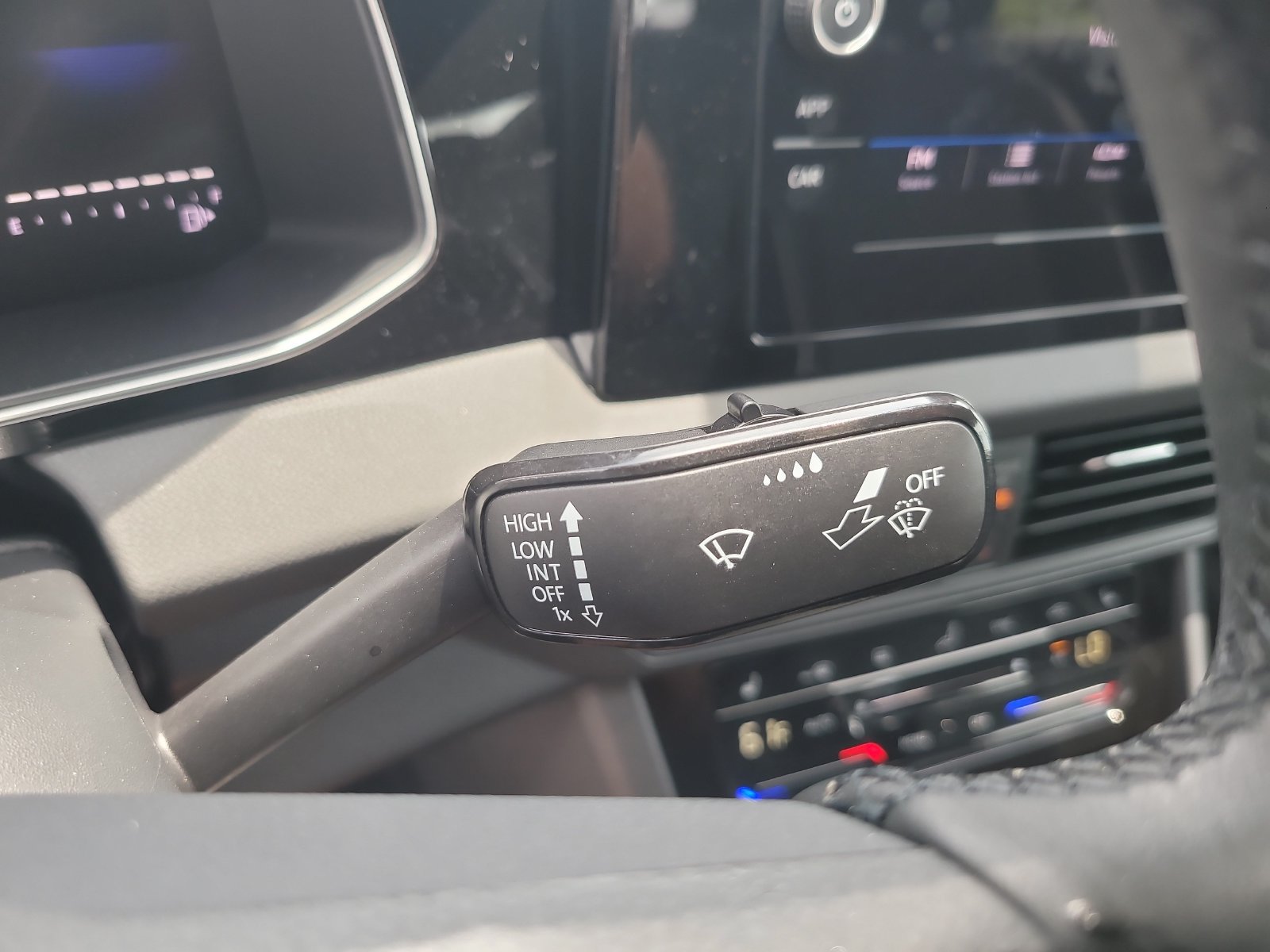 Certified 2026 Volkswagen Jetta Sport FWD image 28