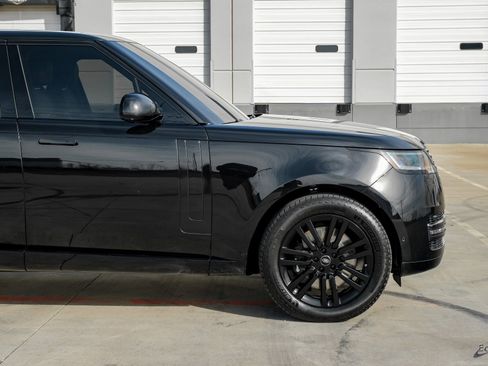Used 2024 Land Rover Range Rover SE image 21