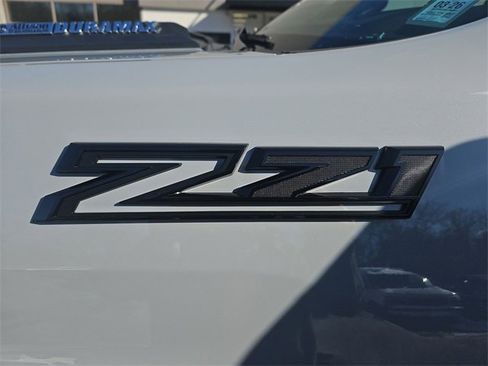 Used 2024 Chevrolet Silverado 2500 LTZ w/ LTZ Plus Package image 33