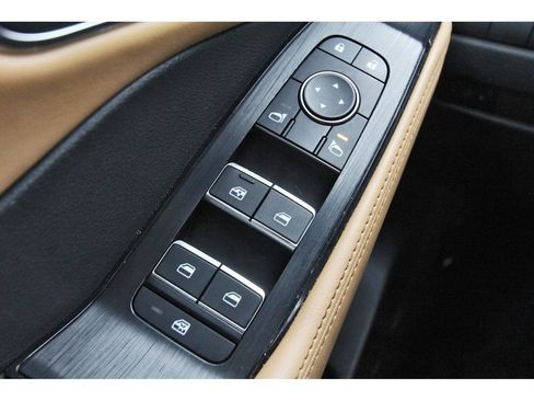 Used 2023 Nissan Rogue Platinum w/ Platinum Premium Package image 25