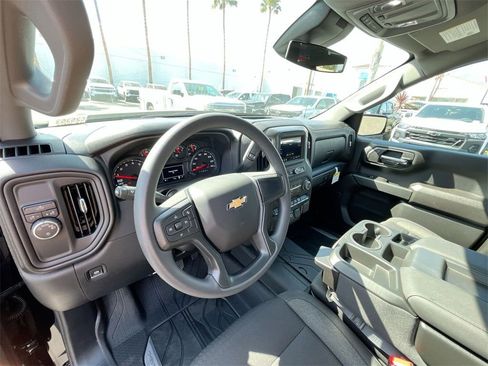 New 2025 Chevrolet Silverado 1500 Custom image 10