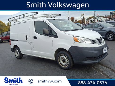Used 2015 Nissan NV200 S image 1