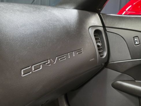 Used 2007 Chevrolet Corvette Convertible w/ Preferred Equipment Group RWD image 28