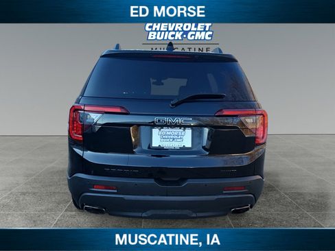 Used 2021 GMC Acadia SLT w/ Elevation Edition image 4