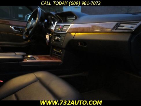 Used 2012 Mercedes-Benz E 350 4MATIC Sedan image 32