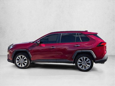 Used 2021 Toyota RAV4 Limited FWD image 9
