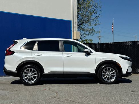 Used 2023 Honda CR-V EX-L image 2
