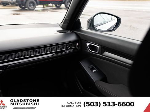Used 2025 Honda Civic Sport image 11