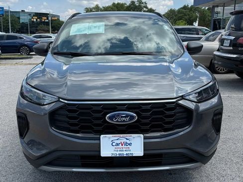 Used 2025 Ford Escape ST-Line w/ Cold Weather Package AWD/4WD image 2