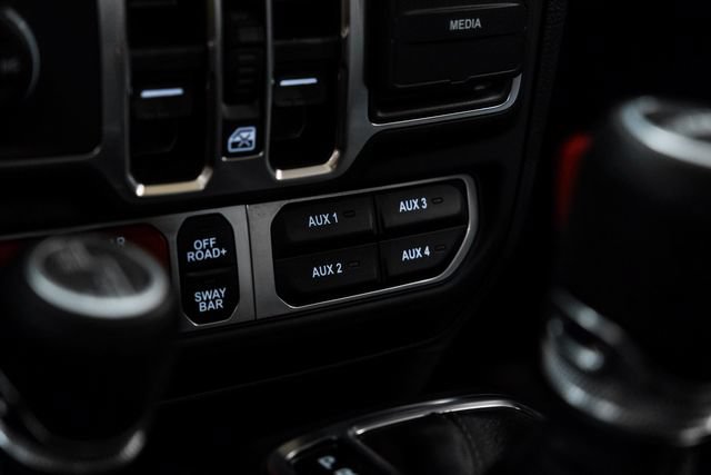 Used 2025 Jeep Gladiator Rubicon w/ Safety Group AWD/4WD image 71