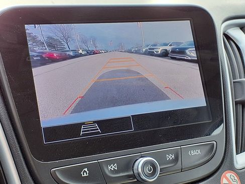 Used 2024 Chevrolet Malibu LT image 23