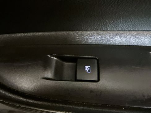 Used 2019 Buick Encore Preferred image 31