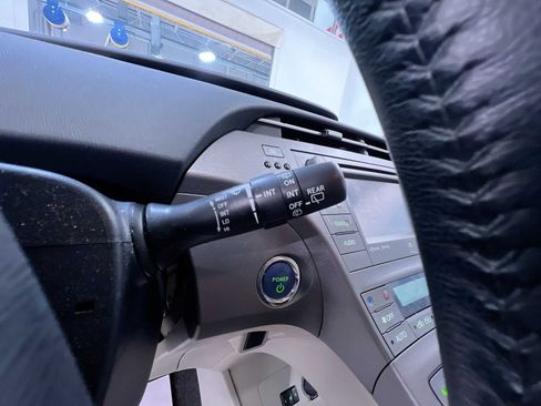 Used 2012 Toyota Prius Four FWD image 19