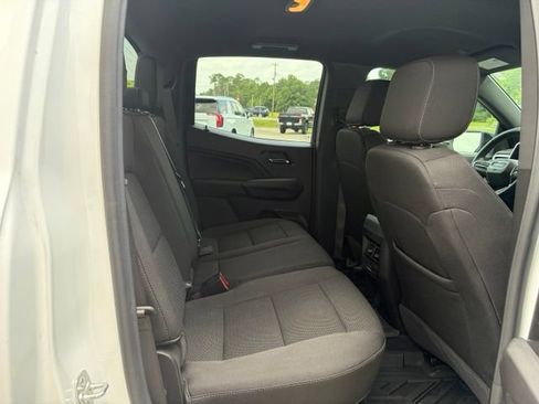 Used 2025 GMC Canyon Elevation w/ Technology Package AWD/4WD image 14