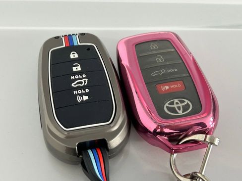 Used 2024 Toyota Sequoia Limited image 41