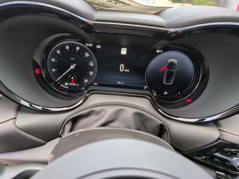 New 2026 Alfa Romeo Tonale w/ Black Premium Package image 28