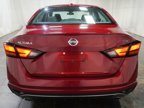 Used 2022 Nissan Altima 2.5 SR image 3