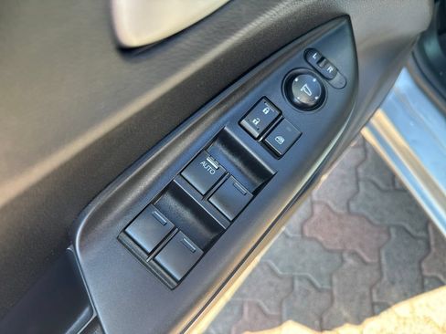Used 2020 Honda Fit LX image 11